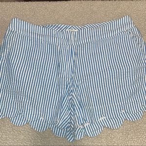 CROWN AND IVY STRIPED SHORTS SIZE 6